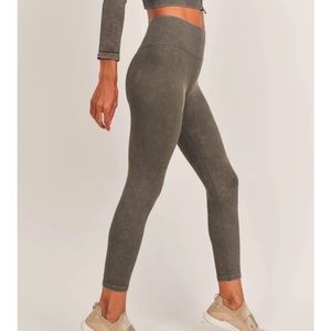 Army Green Ribbed Leggings